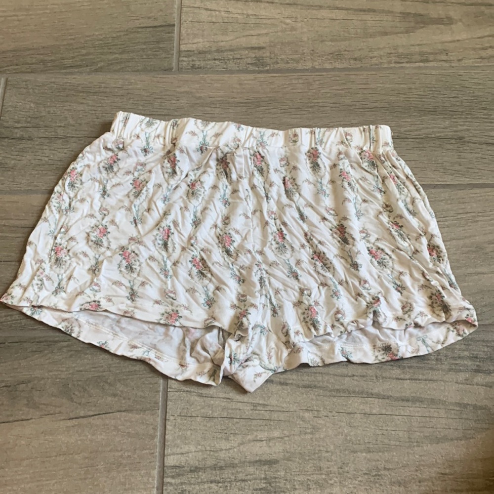 Stripe & stare soft pajama shorts